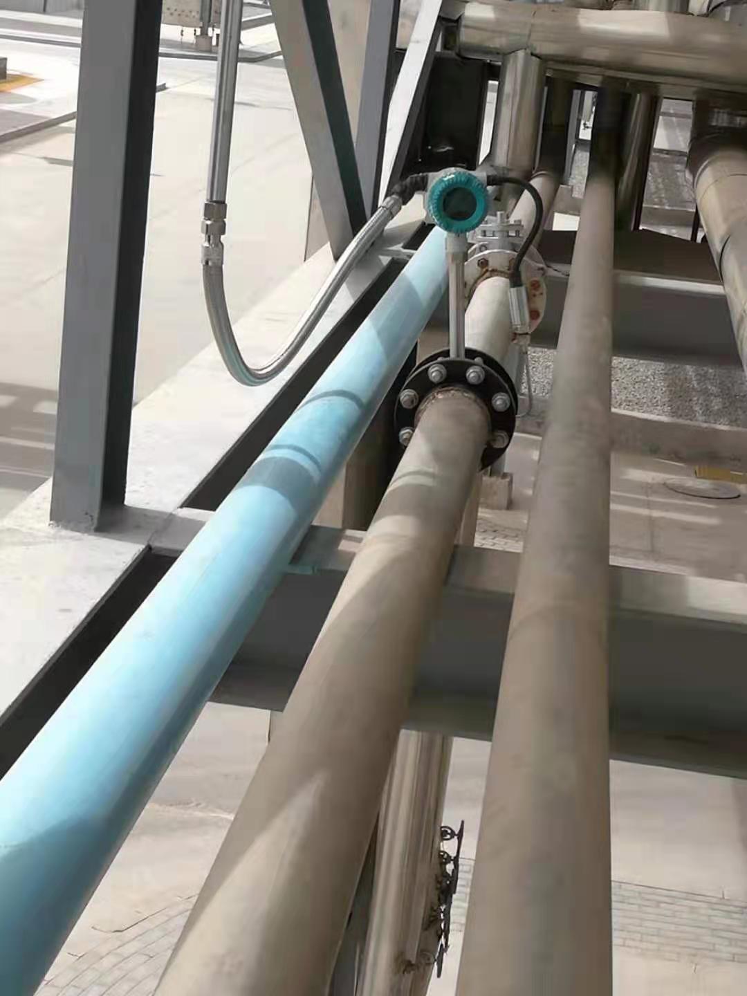 化工厂涡街流量计,安装调试完毕-248cc永利集团官网仪表